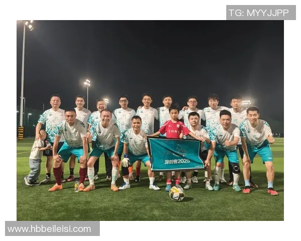 现役4号球衣足球明星的精彩表现与职业生涯回顾